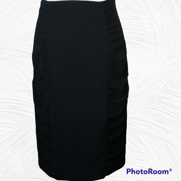 Nanette Lepore Dresses & Skirts - Nanette Lepore pencil skirt ruched trim gathers black slim fit size 6